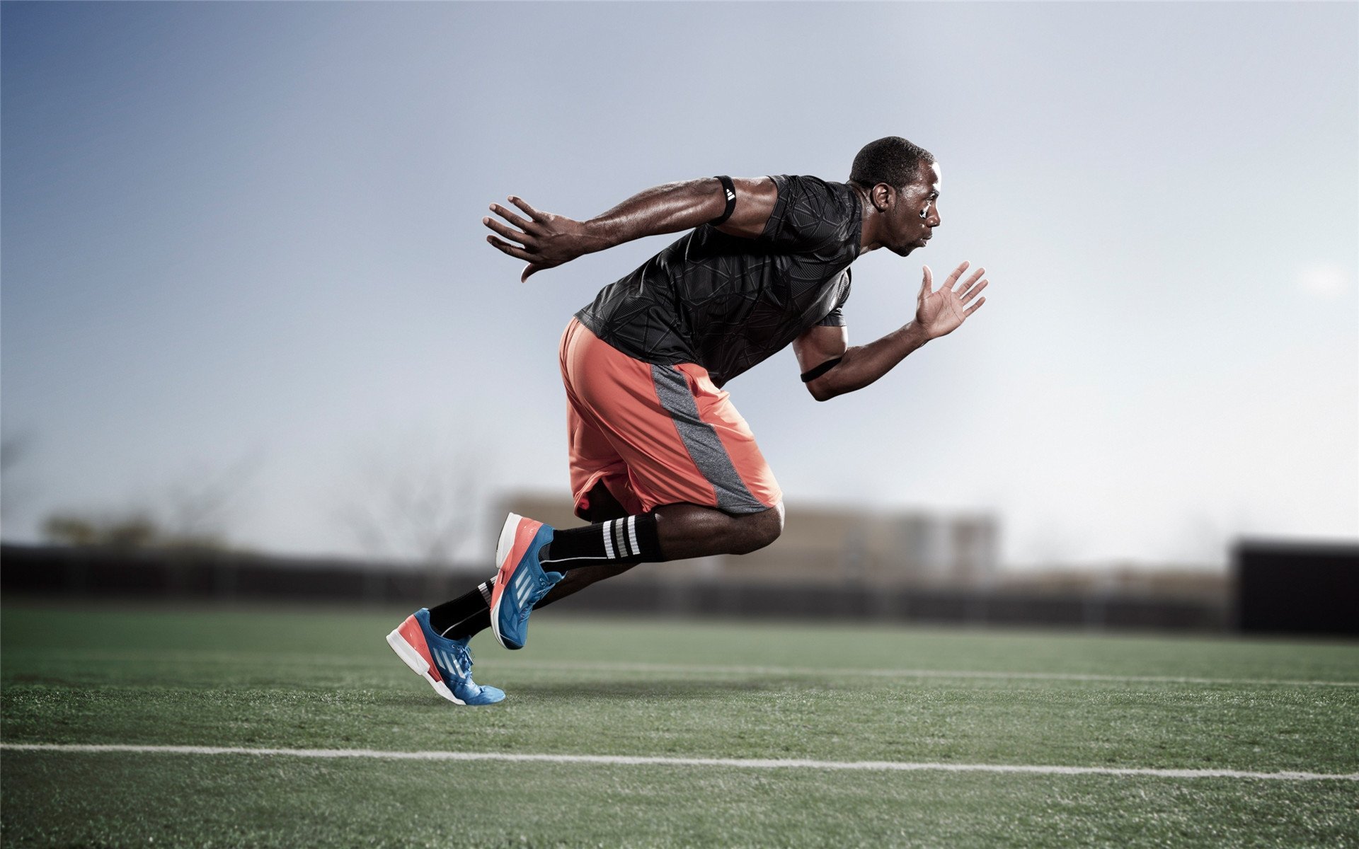 开云体育登录-湖人关键战突围太阳，马克西存在感拉满